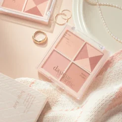 Blending Mood Cheek