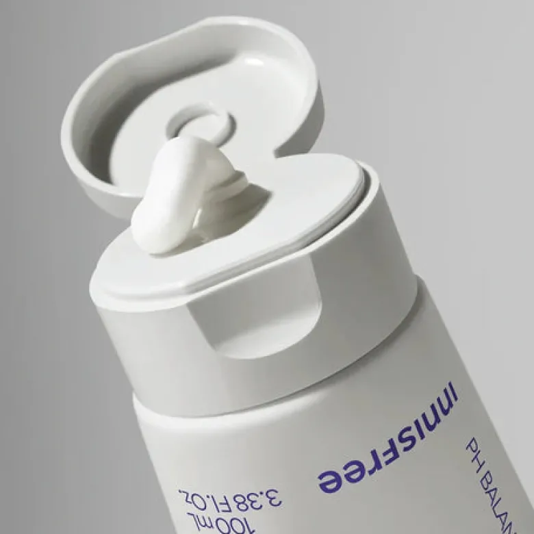 Blueberry Rebalancing 5.5 Cleanser