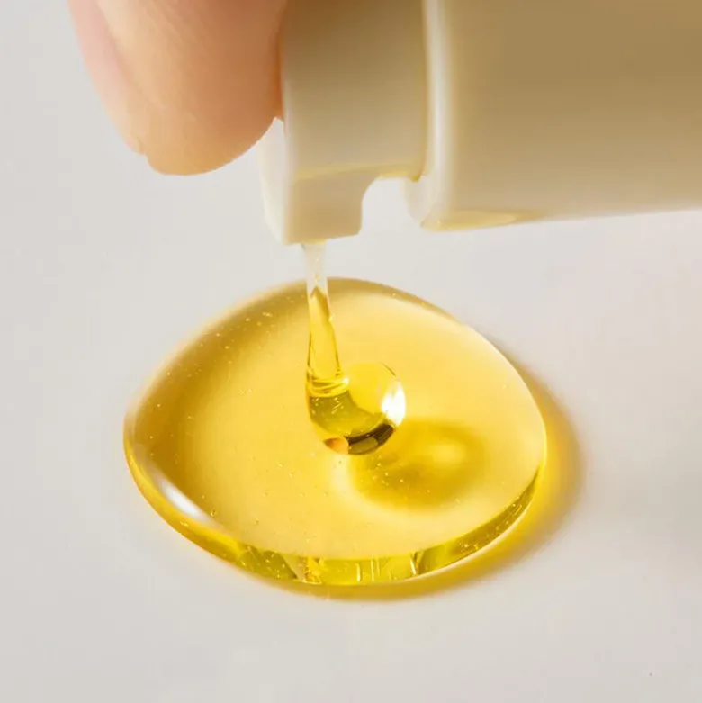 Core Rebuild Gentle Satin Hair Essence