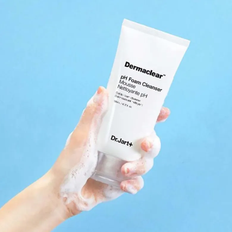 Dermaclear pH Foam Cleanser