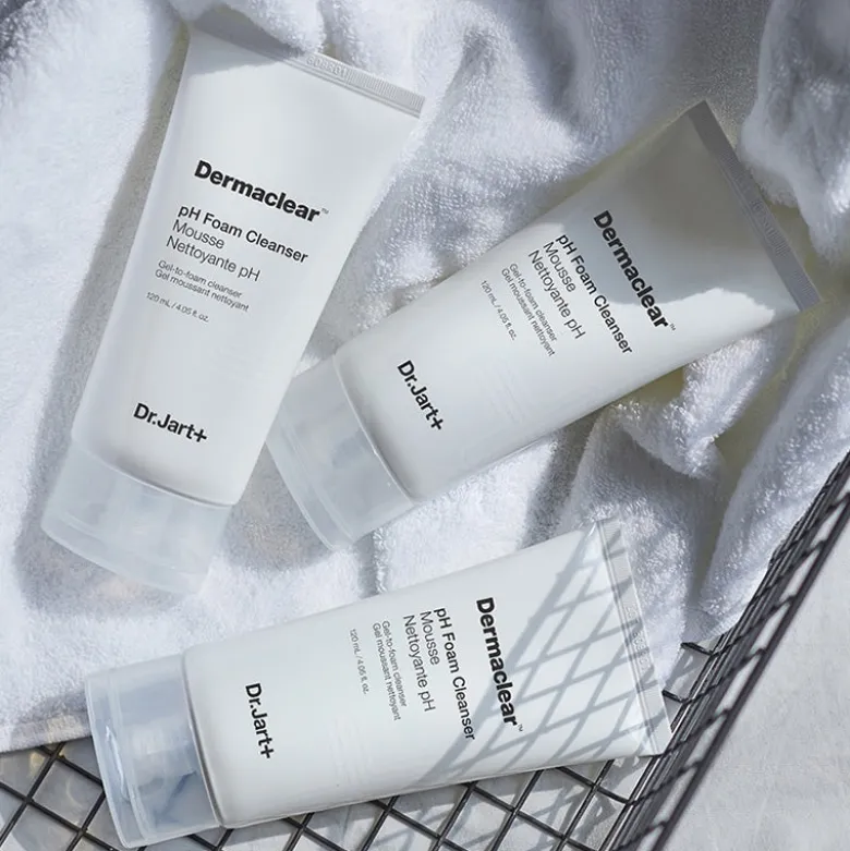 Dermaclear pH Foam Cleanser