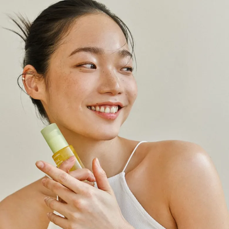 Green Tangerine Vita-C Dark Spot Care Serum
