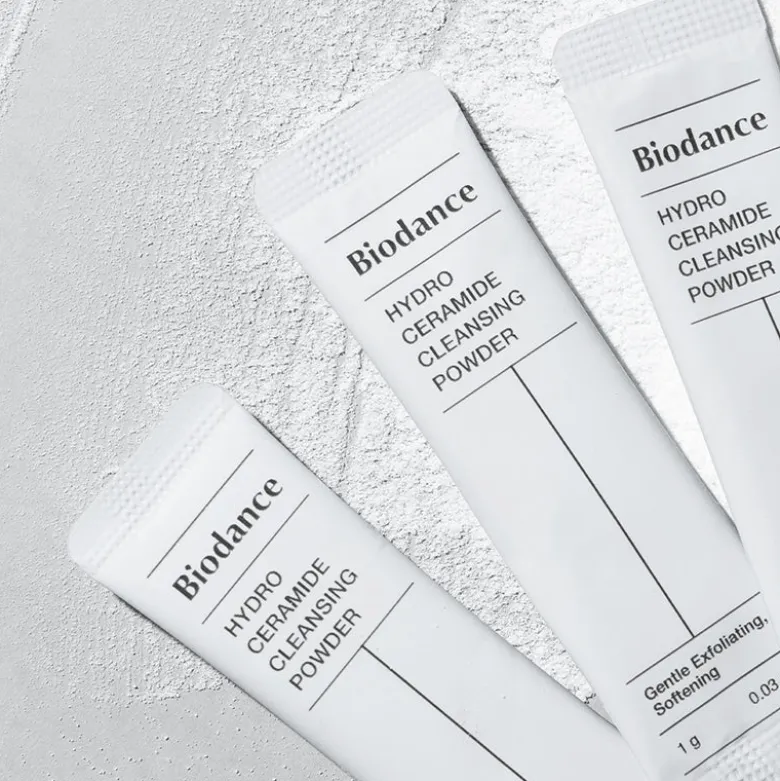 Hydro Ceramide Cleansing Powder