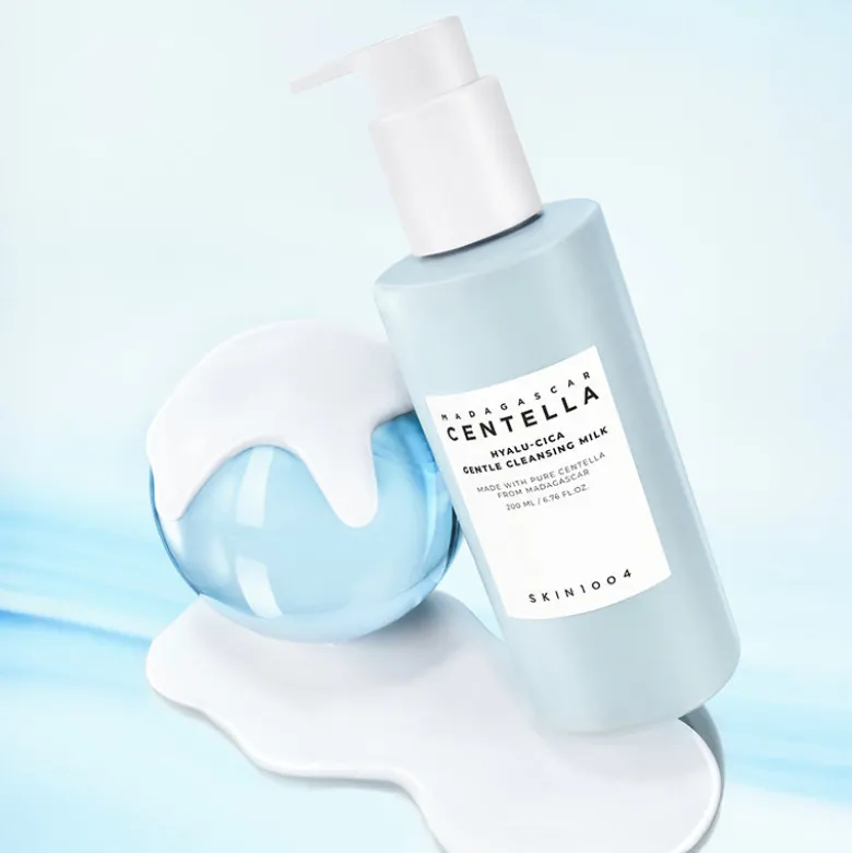 Madagascar Centella Hyalu-Cica Gentle Cleansing Milk