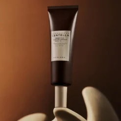 Madagascar Centella Probio-Cica Glow Sun Ampoule