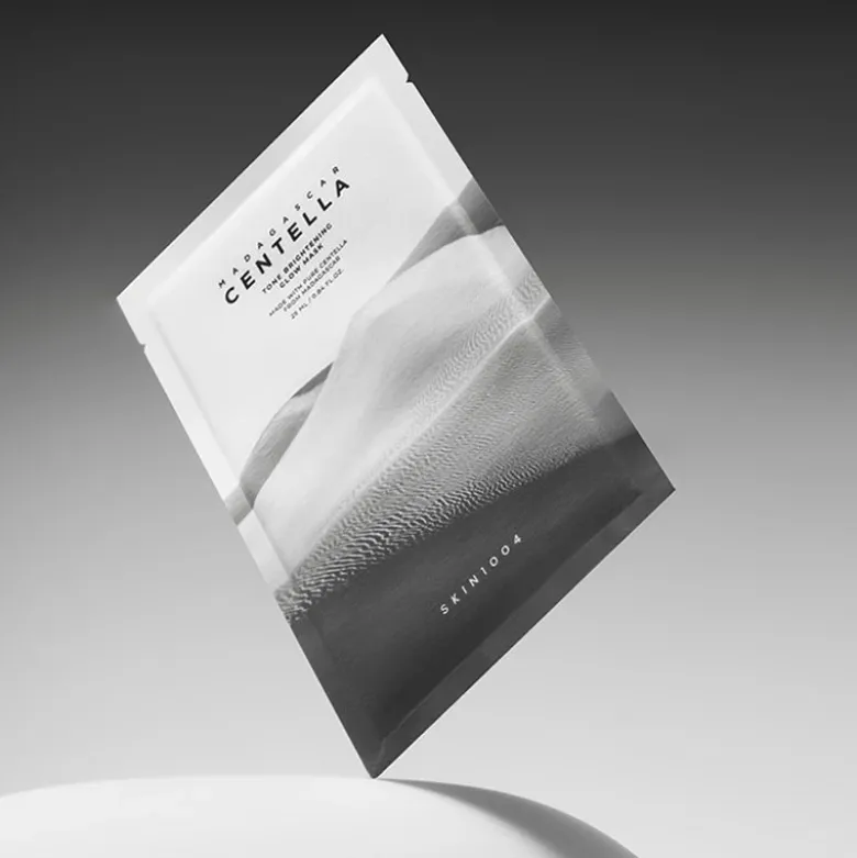 Madagascar Centella Tone Brightening Glow Mask