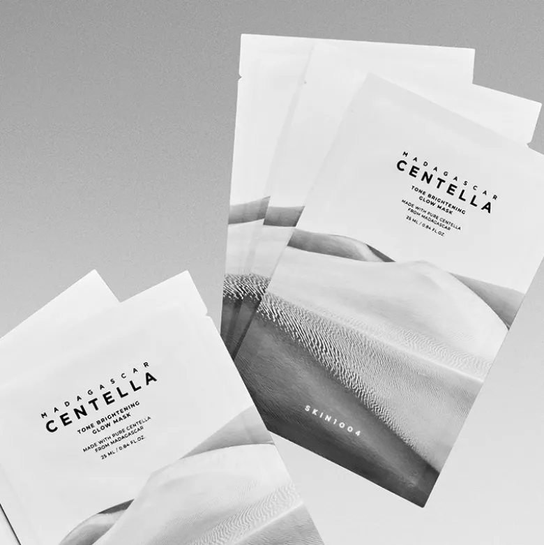 Madagascar Centella Tone Brightening Glow Mask
