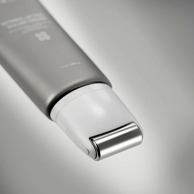 Retinol Lifting Roller Cream