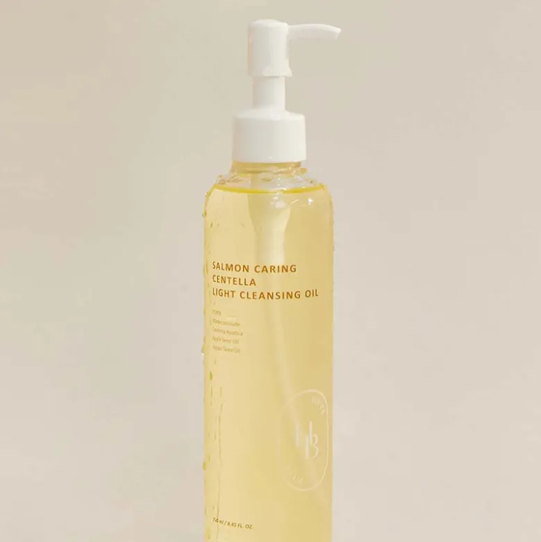 Salmon Caring Centella Light Cleansing Oil