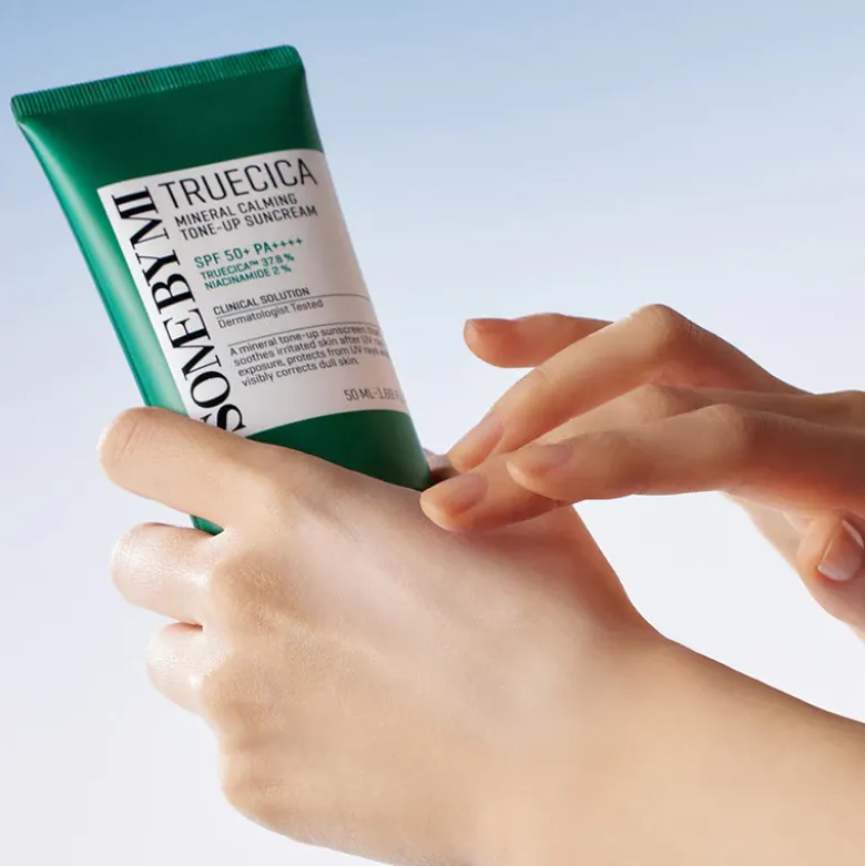 Truecica Mineral Calming Tone-Up Suncream