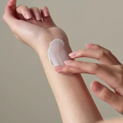 Vegan Aquarizing Hand Cream